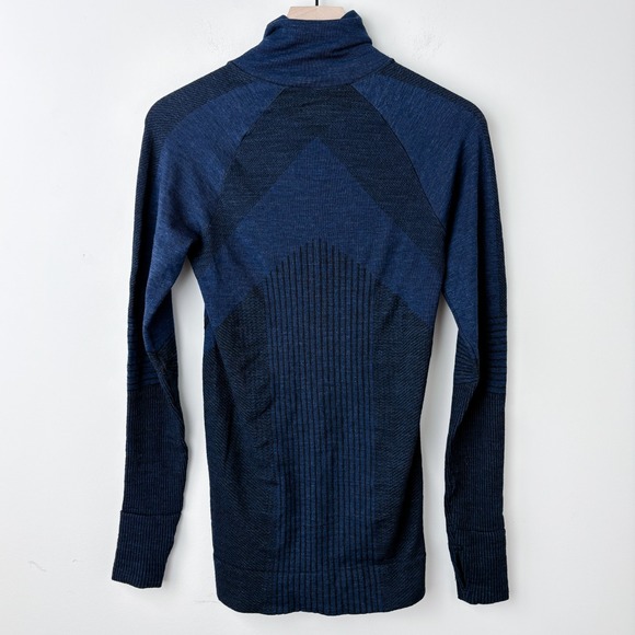 Athleta Remarkawool Turtleneck Wool Baselayer Womens M Blue Gorpcore Compression - Picture 5 of 6